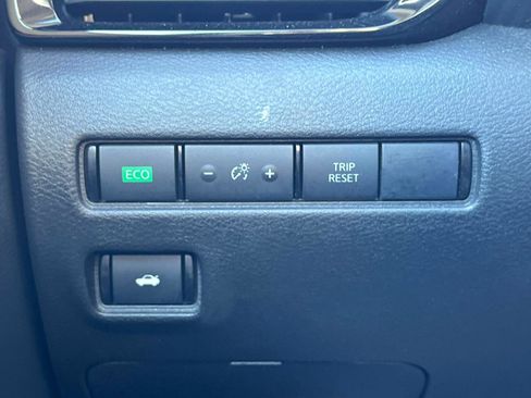 Used 2024 Nissan Sentra SV image 29