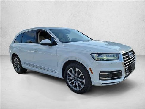 Used 2018 Audi Q7 3.0T Prestige w/ Prestige Package AWD/4WD image 3