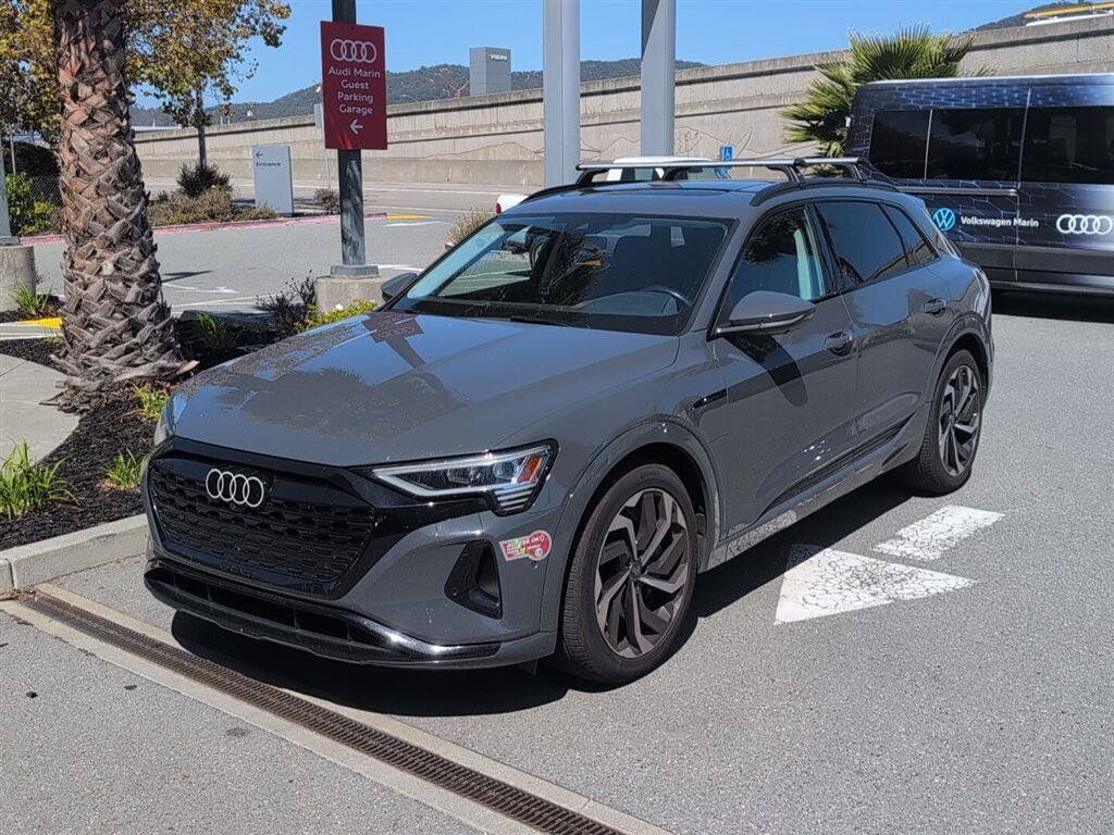Used 2024 Audi Q8 e-tron Premium Plus AWD/4WD image 1