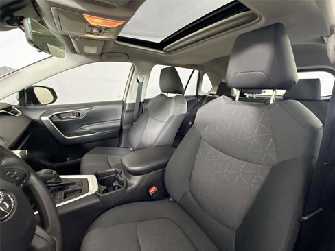 Certified 2019 Toyota RAV4 XLE image 3