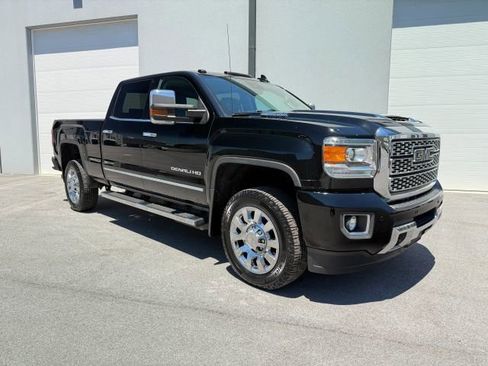 Used 2019 GMC Sierra 2500 Denali AWD/4WD image 10
