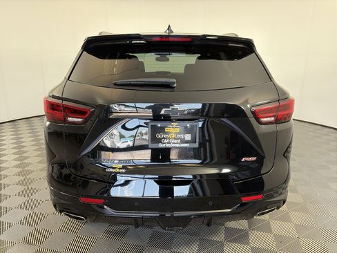 Used 2024 Chevrolet Blazer RS w/ Enhanced Convenience Package AWD/4WD image 9