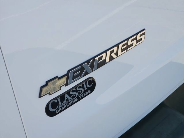 Used 2025 Chevrolet Express 3500 LS RWD image 9