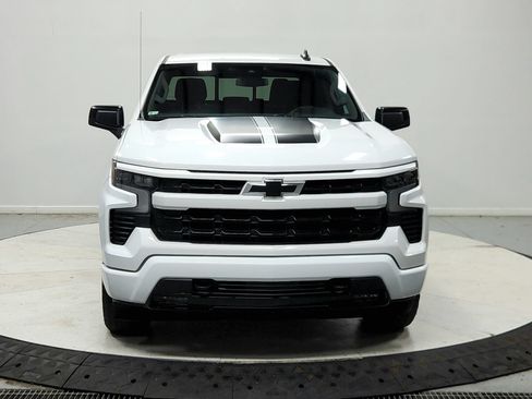 Used 2023 Chevrolet Silverado 1500 RST w/ Rally Edition AWD/4WD image 3