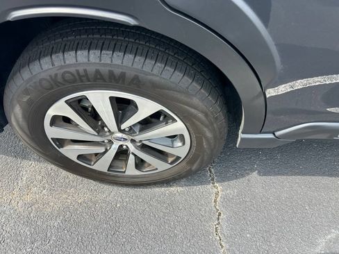 Certified 2025 Subaru Outback Premium AWD/4WD image 12