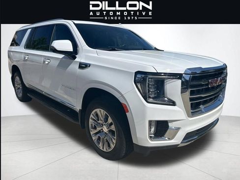 Used 2023 GMC Yukon XL SLT w/ SLT Luxury Package AWD/4WD image 7