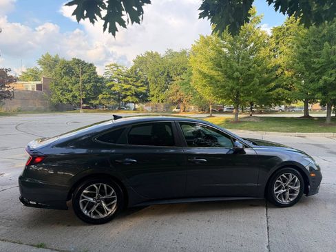 Used 2021 Hyundai Sonata SEL w/ Convenience Package FWD image 3
