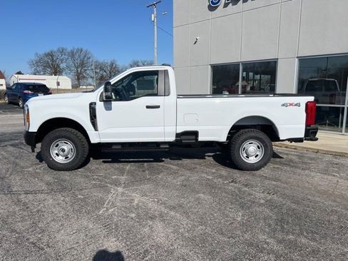 New 2026 Ford F250 XL w/ XL Off-Road Package image 8