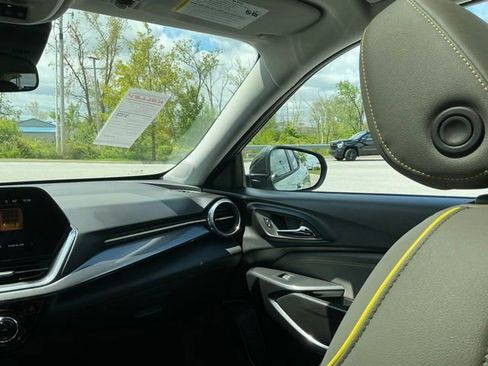 New 2026 Chevrolet Trax ACTIV w/ Sunroof Package FWD image 26