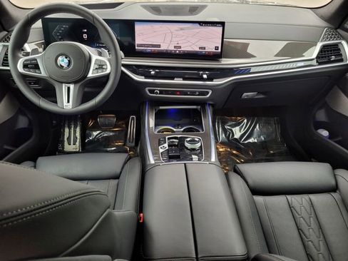 Used 2026 BMW X7 M60i AWD/4WD image 14