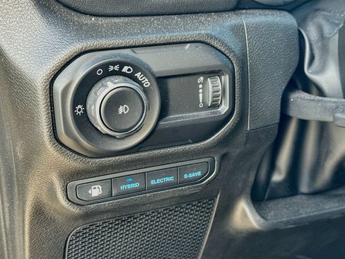 Certified 2023 Jeep Wrangler Unlimited Sahara w/ Cold Weather Group AWD/4WD image 11
