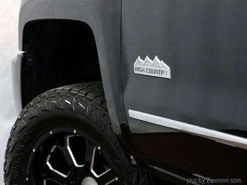 Used 2015 Chevrolet Silverado 2500 High Country w/ Duramax Plus Package AWD/4WD image 10