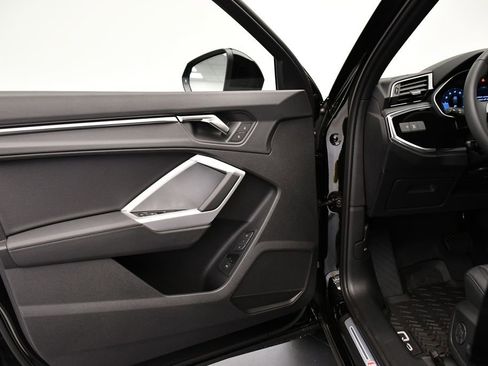 Used 2025 Audi Q3 2.0T Premium w/ Convenience Package image 89