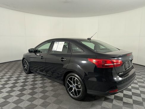 Used 2017 Ford Focus SE image 6