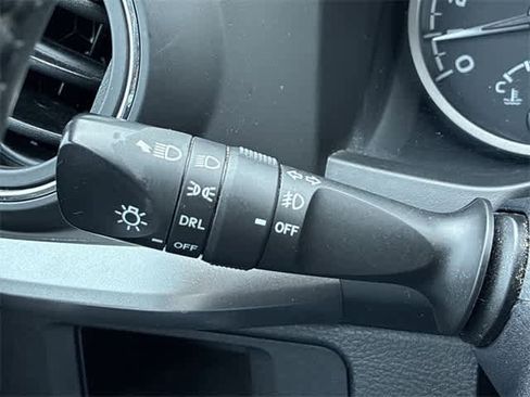 Used 2018 Toyota Tacoma SR5 image 27