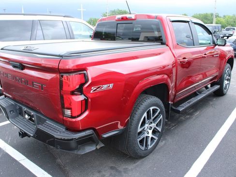 Used 2024 Chevrolet Colorado Z71 w/ Z71 Convenience Package 2 AWD/4WD image 6
