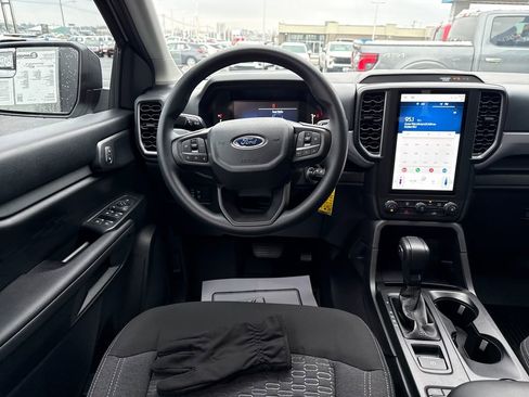 Used 2025 Ford Ranger XL image 15
