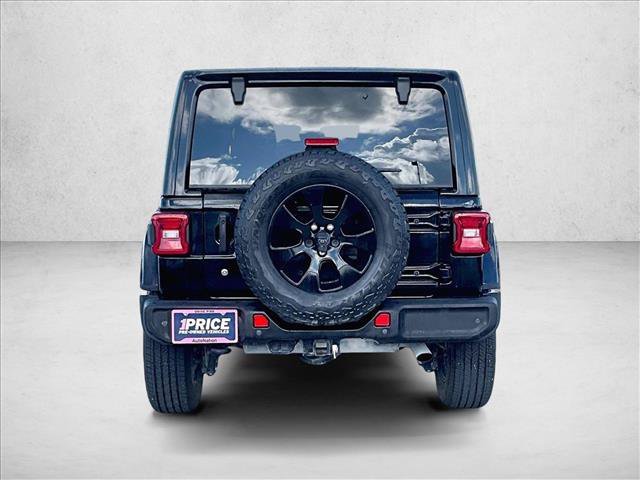 Used 2019 Jeep Wrangler Unlimited Sahara AWD/4WD image 4