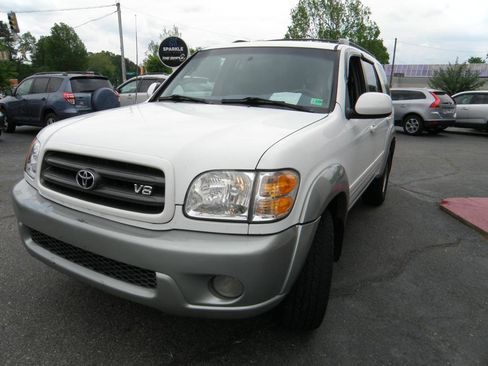 Used 2003 Toyota Sequoia SR5 image 5