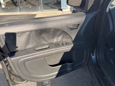 Used 2009 Dodge Journey SE w/ Popular Equipment Group image 13