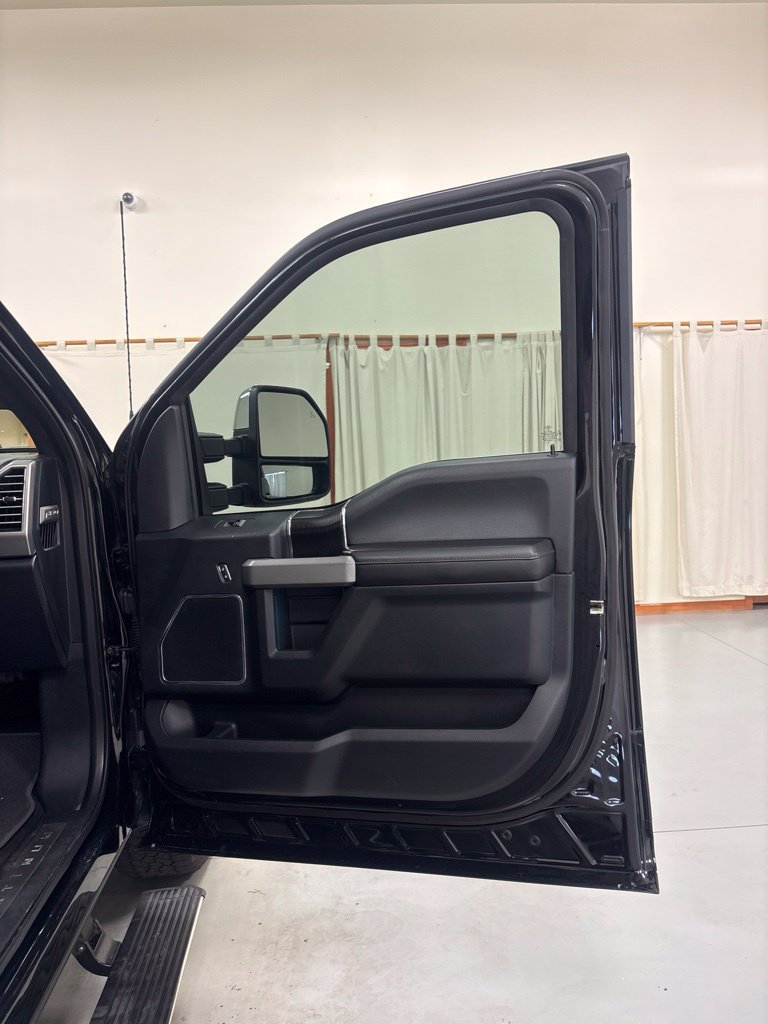 Used 2018 Ford F150 Platinum w/ Equipment Group 701A Luxury AWD/4WD image 29