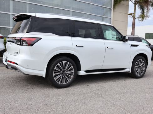Used 2026 INFINITI QX80 Luxe w/ Cargo Package AWD/4WD image 6