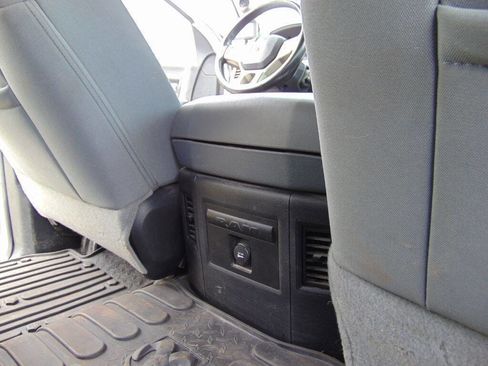 Used 2014 RAM 2500 SLT w/ HD Snow Plow Prep Group AWD/4WD image 23