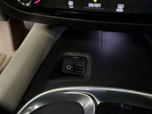 Certified 2021 Buick Enclave Essence w/ Sport Touring Edition image 35