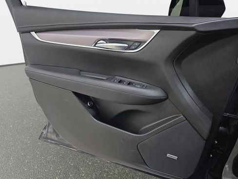 Used 2020 Cadillac XT5 Luxury FWD image 24