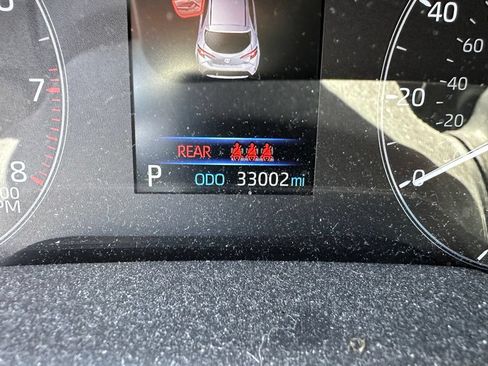 Used 2024 Toyota Corolla SE FWD image 11