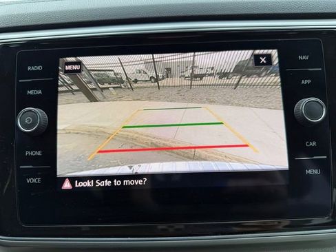 Used 2019 Volkswagen Atlas SEL Premium image 12