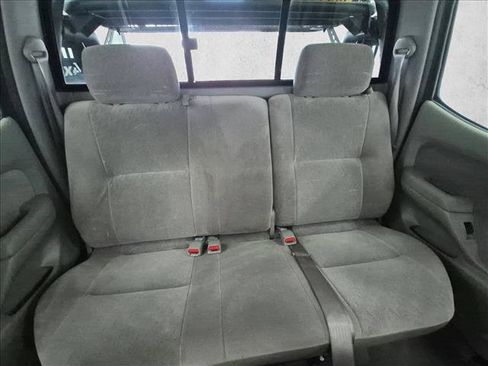 Used 2002 Toyota Tacoma PreRunner w/ SR5 Pkg w/ Chrome Pkg RWD image 19