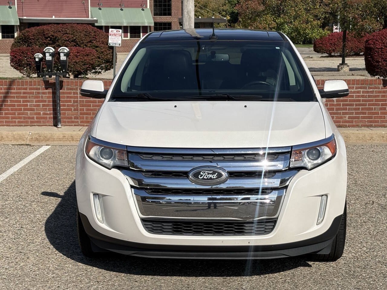 Used 2014 Ford Edge SEL w/ Equipment Group 205A AWD/4WD image 2