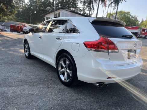 Used 2011 Toyota Venza AWD w/ Premium Pkg #2 image 7