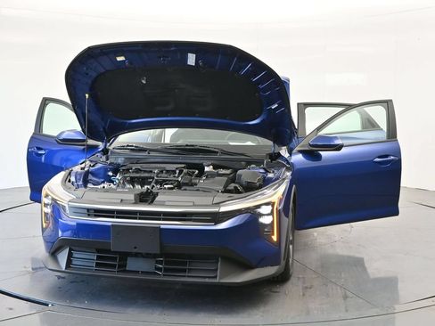 Used 2025 Kia K4 FWD image 39