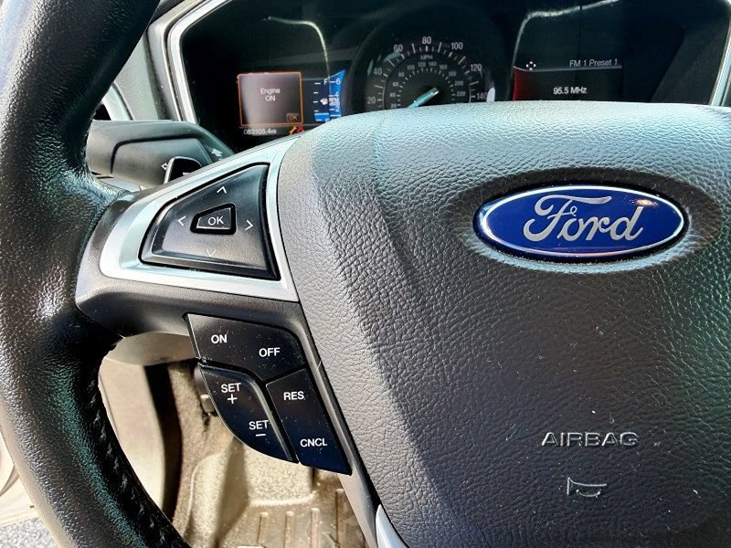 Used 2016 Ford Fusion Titanium FWD image 26