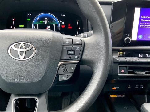 Used 2025 Toyota Camry LE FWD image 24