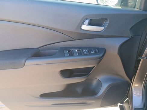 Used 2015 Honda CR-V LX image 10