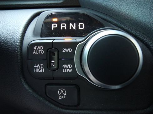 Used 2025 RAM 1500 Big Horn AWD/4WD image 24