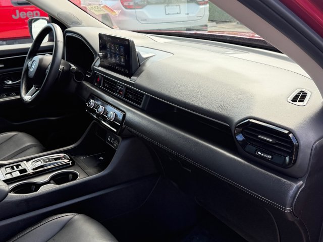 Used 2024 Honda Pilot Touring image 18