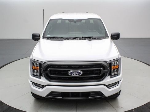 Certified 2022 Ford F150 XLT w/ Equipment Group 302A High image 10