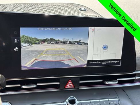 Used 2024 Hyundai Elantra SEL FWD image 17