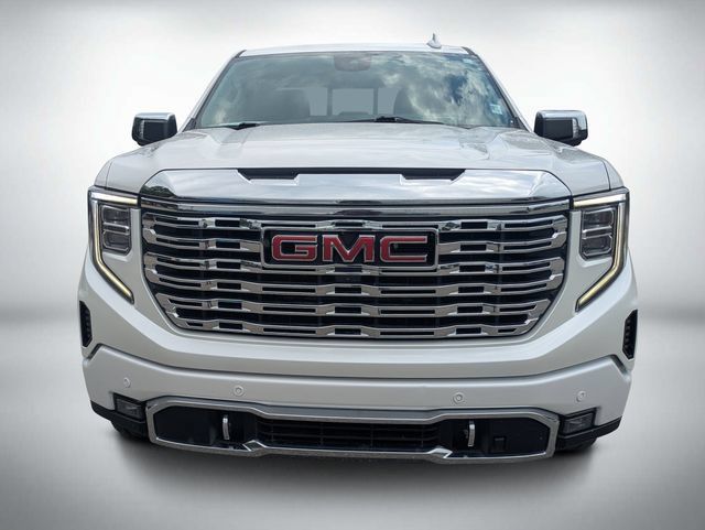 Used 2024 GMC Sierra 1500 Denali w/ Denali Reserve Package AWD/4WD image 9