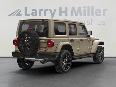 Used 2022 Jeep Wrangler Unlimited Rubicon 4xe image 4