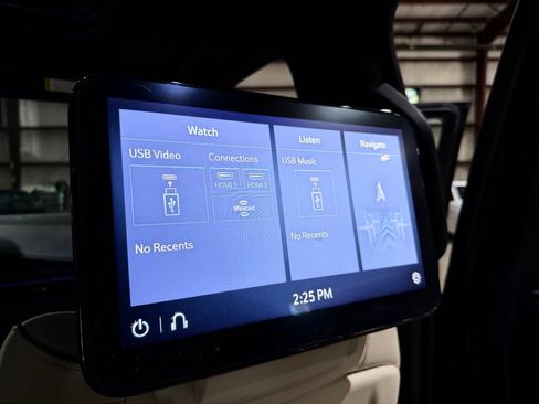 Used 2021 Cadillac Escalade Sport w/ Driver Assist Tech Package image 30