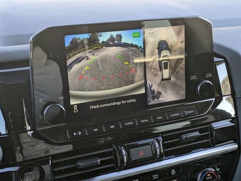 New 2025 Nissan Pathfinder Platinum image 24