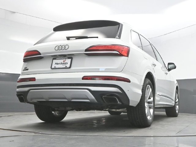 Used 2025 Audi Q7 3.0T Premium Plus AWD/4WD image 38