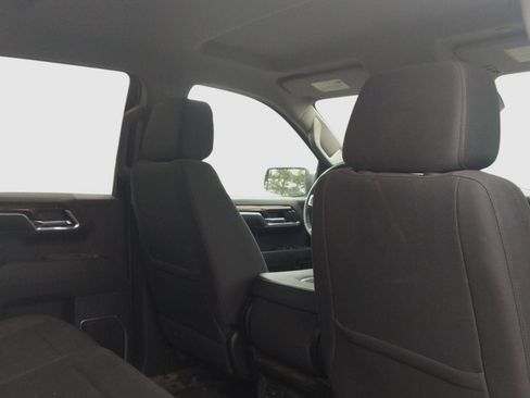 Used 2024 Chevrolet Silverado 1500 LT w/ Z71 Off-Road Package image 18