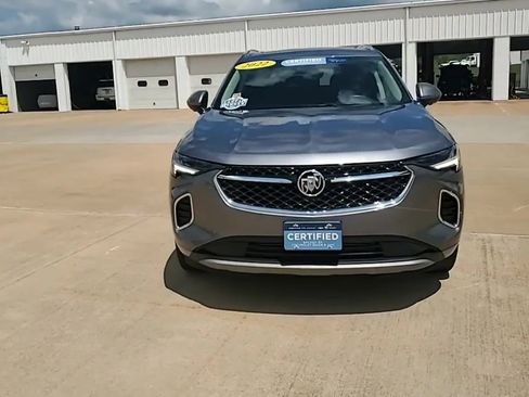 Certified 2022 Buick Envision Avenir w/ Technology Package II image 3