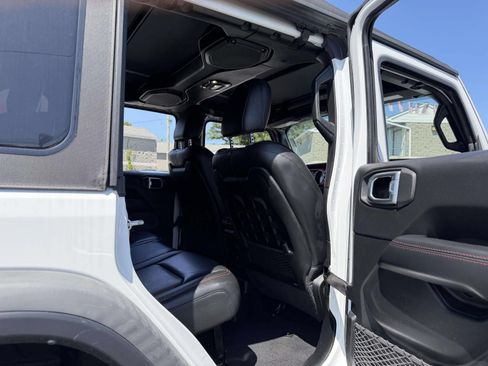 Used 2021 Jeep Wrangler Unlimited Rubicon w/ Uconnect 4C Nav & Sound Group AWD/4WD image 14